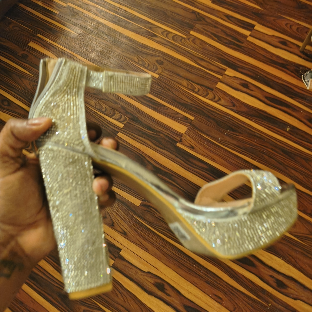 Windsor Glittering Silver Heels